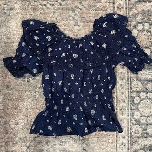 NWOT! Universal Thread Navy Puff Sleeve Floral Blouse